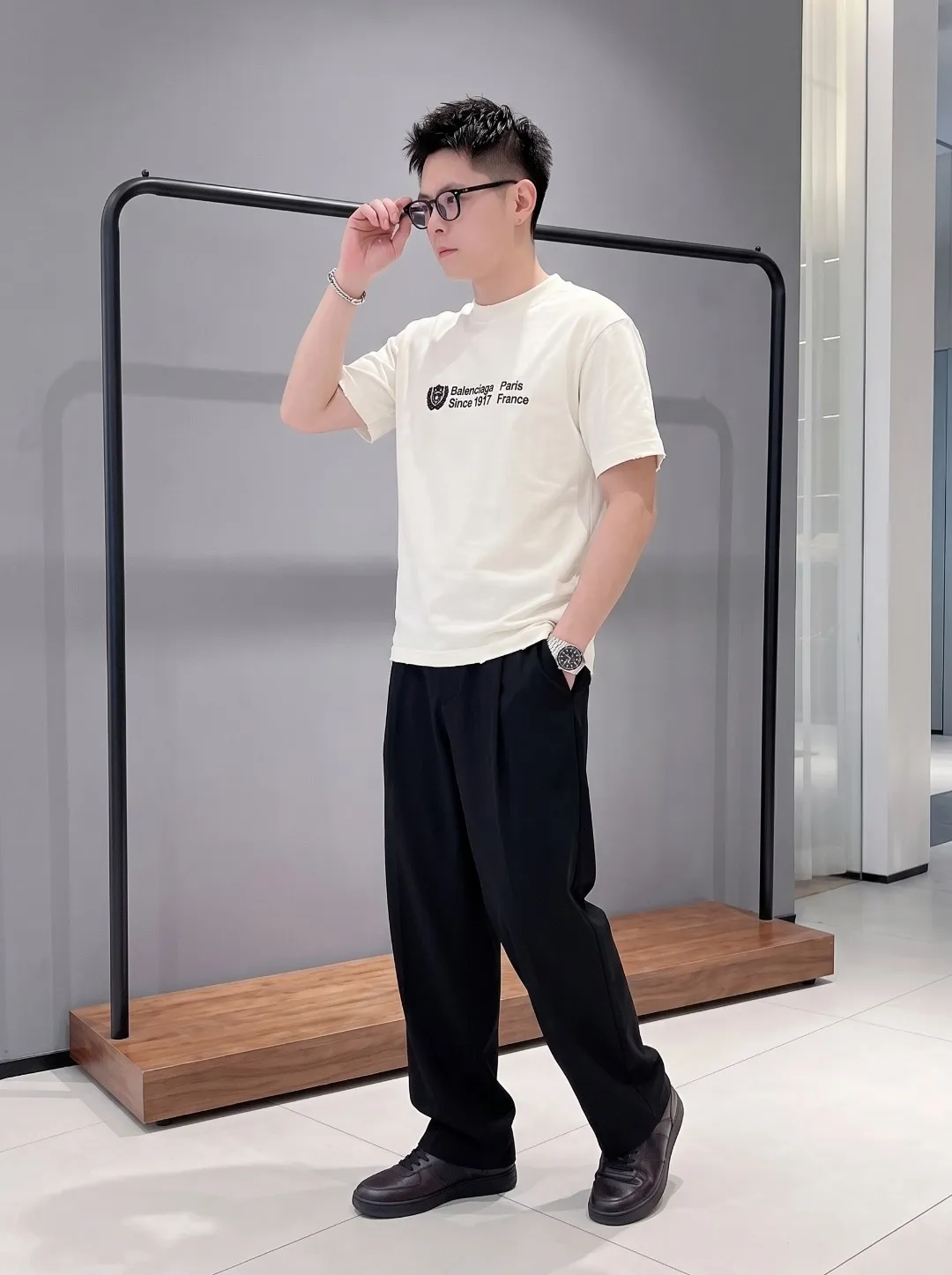 P100✨🔥 [BALENCIAGA] 2026FW short-sleeved T-shirt Premium 26s double yarn 300g fabric embroidery fraying process Color: Black White Green Size: S M L XL 2XL